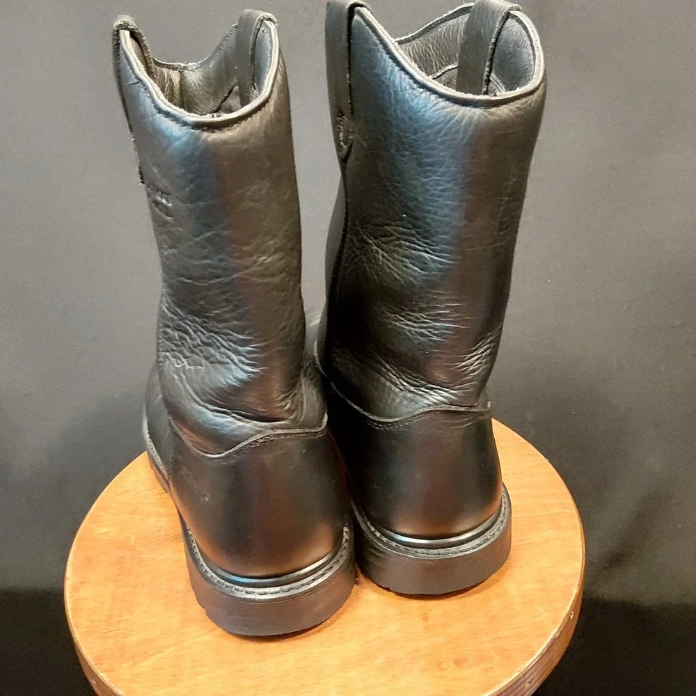 WearGuard 9M Thinsulate Waterproof Oil Resistant Slip On Wellington Leather Boot
